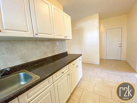 5th image of 26-46 28th St #1REAR
