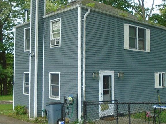 3rd image of 5319 Silverbrook Dr
