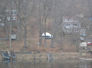 3 Bogus Hill Rd, New Fairfield, CT 06812