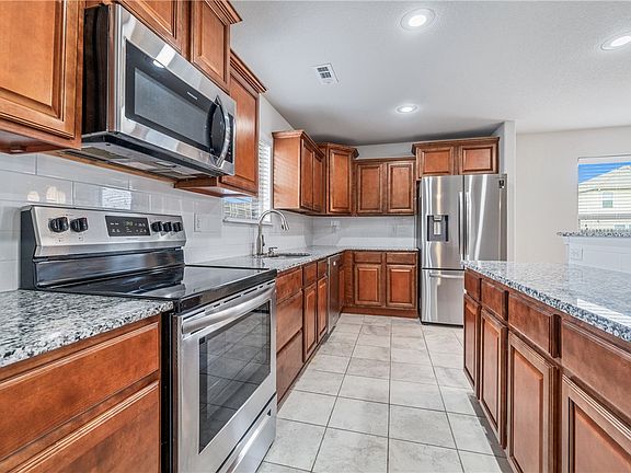 3rd image of 2502 Elmwood Ave
