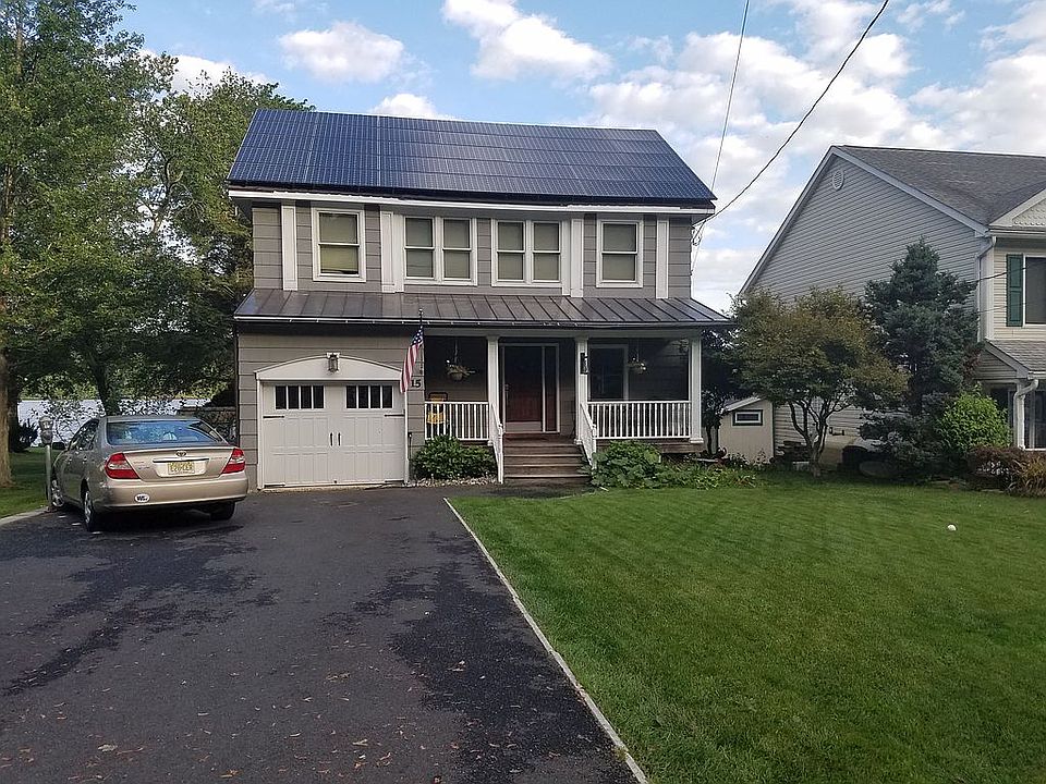 Front Porch/Yard