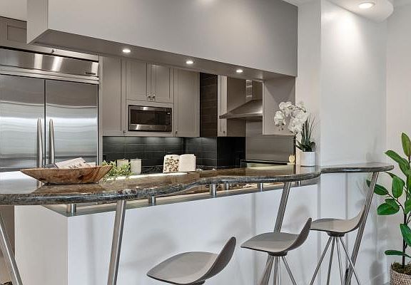 5th image of 300 3rd St #50