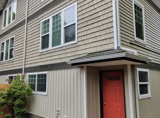 9728 Woodlawn Ave N #B, Seattle, WA 98103