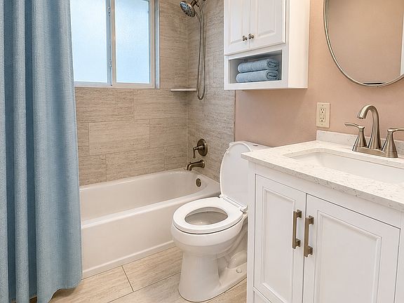 3rd image of 808 Xenophon St #1