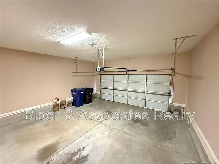 455 Crusaders Dr — Photo 23