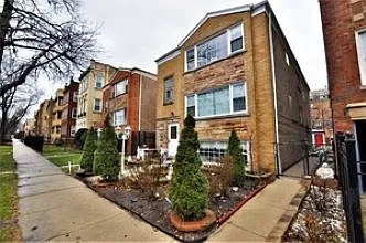 5534 N Campbell Ave #3N