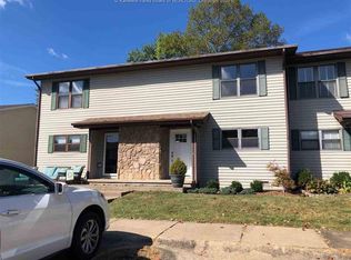 602 Fairway Dr, Hurricane, WV 25526