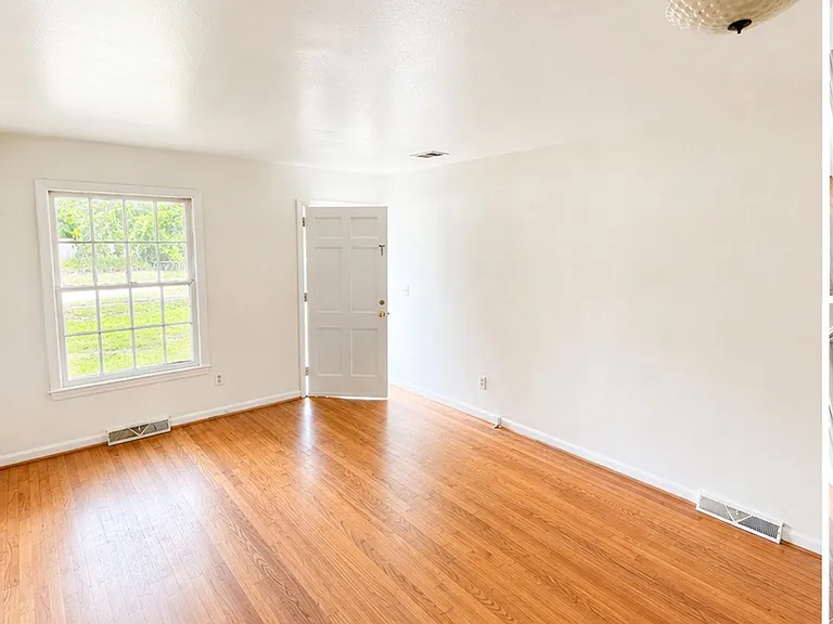 1509 Harbor View Rd #B — Photo 3