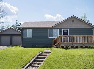 1280 Boulevard Dr, Howell, MI 48843