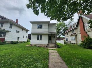 606 E Call St, Algona, IA 50511