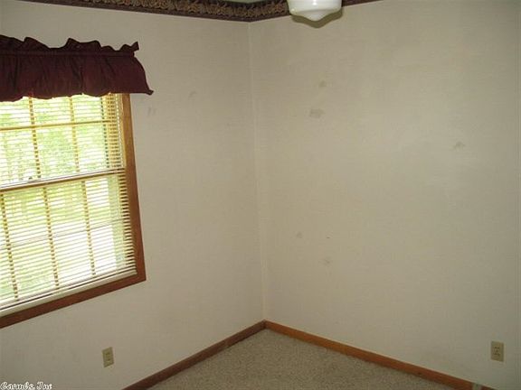 4th image of 55 Otter Dr