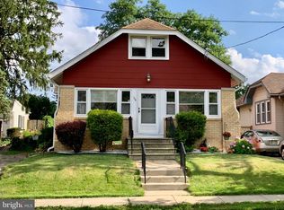 56 W 3rd Ave, Runnemede, NJ 08078