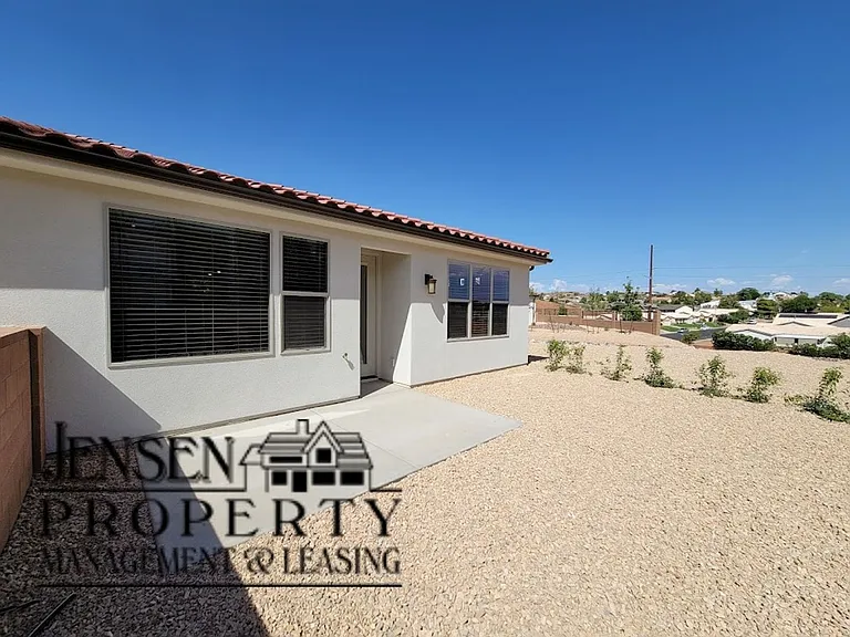 794 N Via Modelo Cir — Photo 31