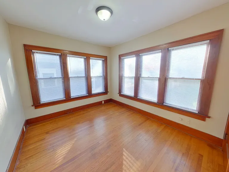 207 S Erie Ave — Photo 8