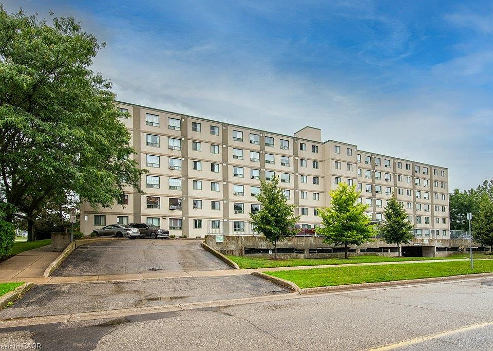 1st image of 18 Holborn Ct #409