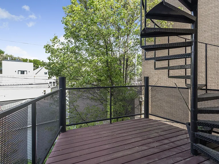 1747 N Wolcott Ave #2 — Photo 9