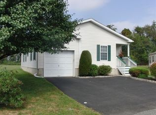 16 Peachtree Dr, Belvidere, NJ 07823