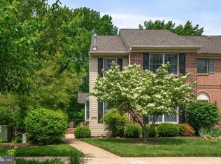 216 Georgetowne Ct, Royersford, PA 19468