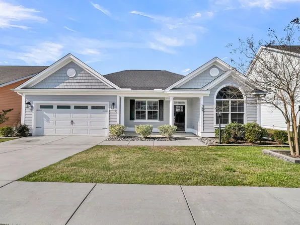 569 Pendleton Dr, Moncks Corner, SC 29461