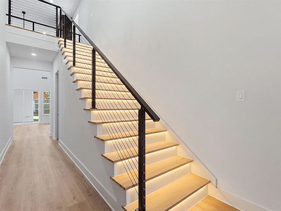 2nd image of 1710 Toronto St