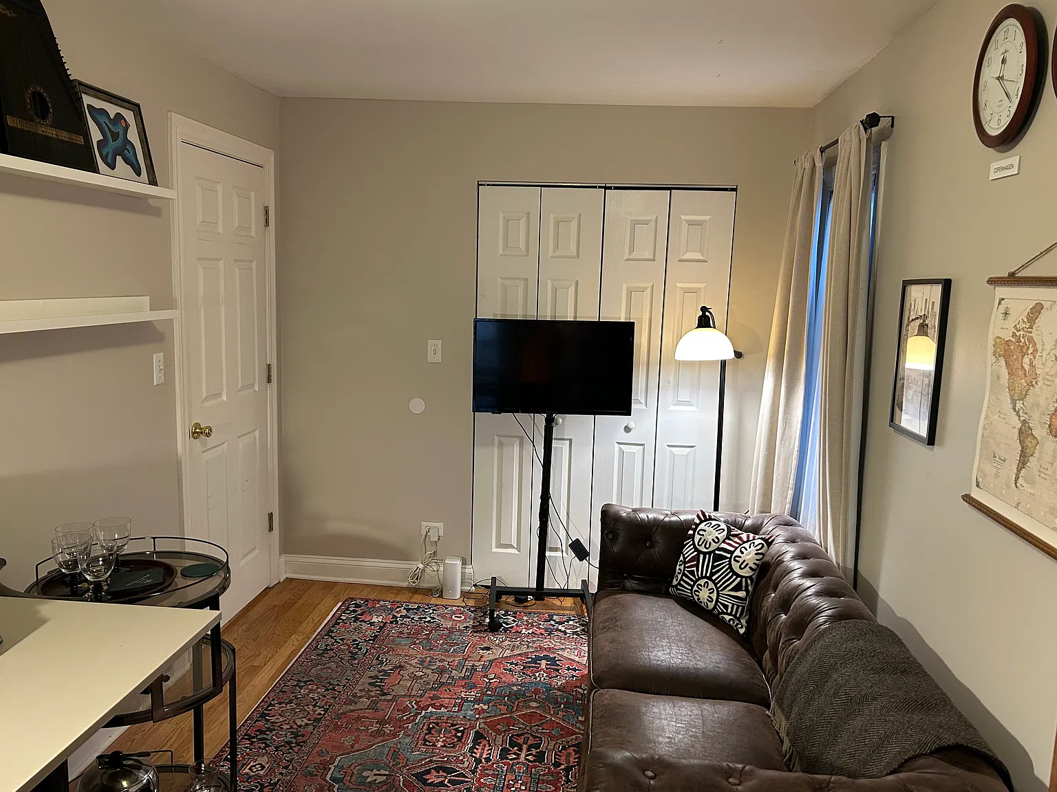 2 bed, 750 sqft, $3,000 — Photo 3