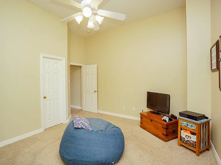 22303 Stormcroft Ln — Photo 26