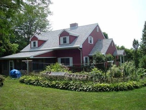 Rear scrn'd porch/garden