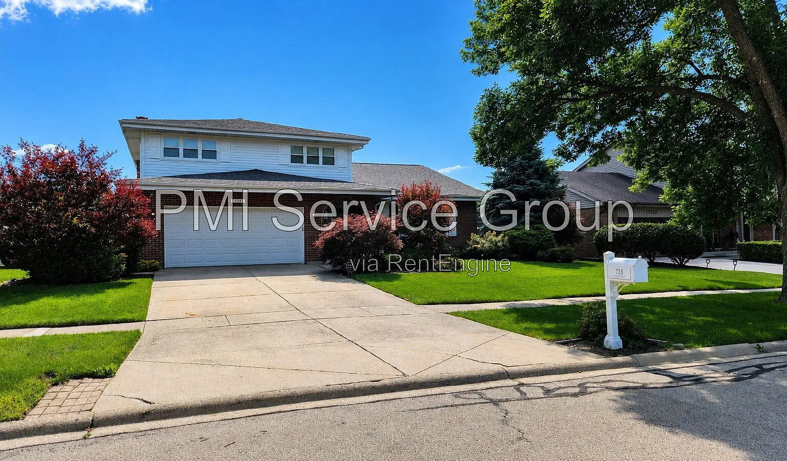 4 bed, 3.0 bath, 2592 sqft, $3,995 — Photo 1