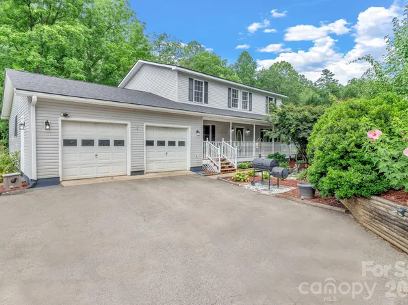 11 Aquarian Way, Leicester, NC 28748