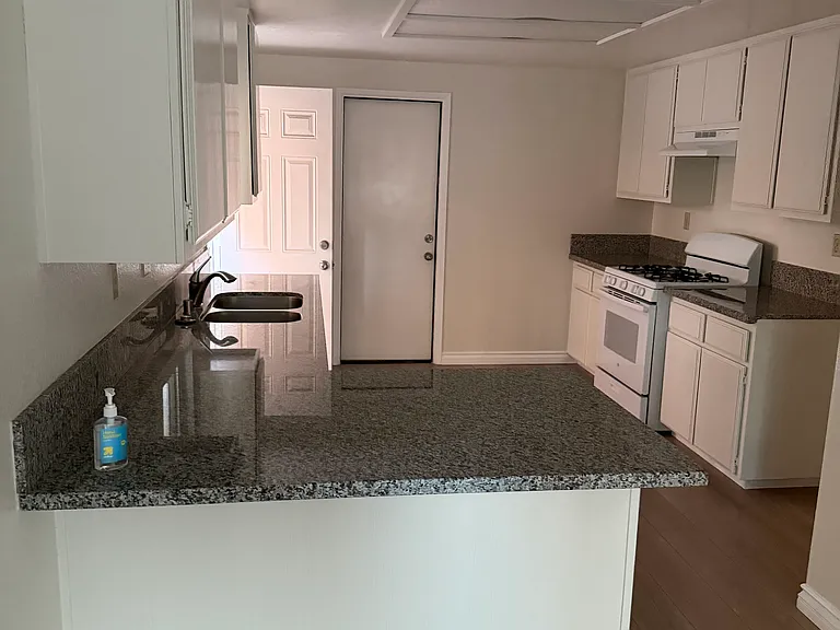 307 N Soldano Ave #1 — Photo 9