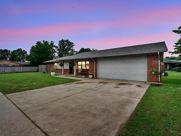 4th image of 6904 NW Ferris Pl