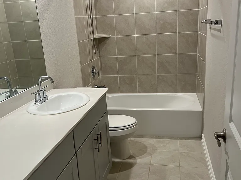1425 Rolling Fox Dr — Photo 15