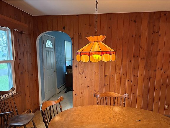 5th image of 223 Harding Rd