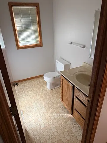 3 bed, 3.5 bath, 1800 sqft, $2,800 — Photo 4