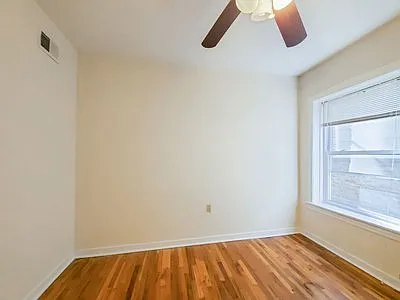 1 bed, 875 sqft, $2,100 — Photo 4