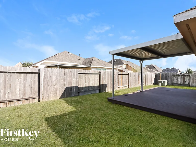 8330 Hampton Bay Dr — Photo 15