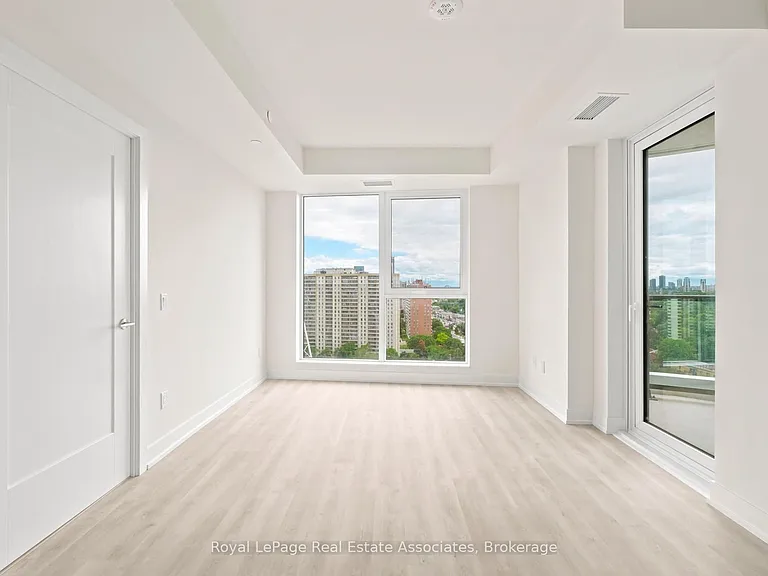 25 Cordova Ave #1812 — Photo 8
