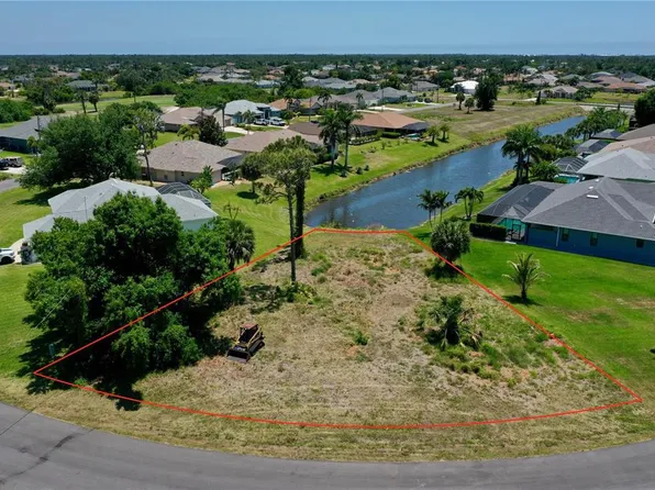 23 Medalist Cir #548, Rotonda West, FL 33947