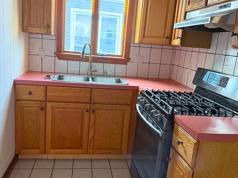 82 Milford St #2 — Photo 4