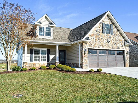 2nd image of 1058 Lindenshire Dr Lot 19