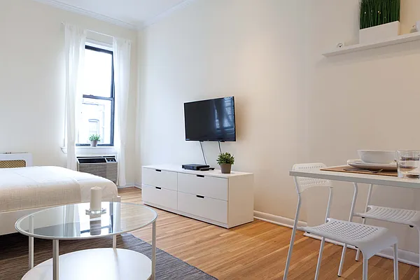 Rented by Big Apple Living | media 11