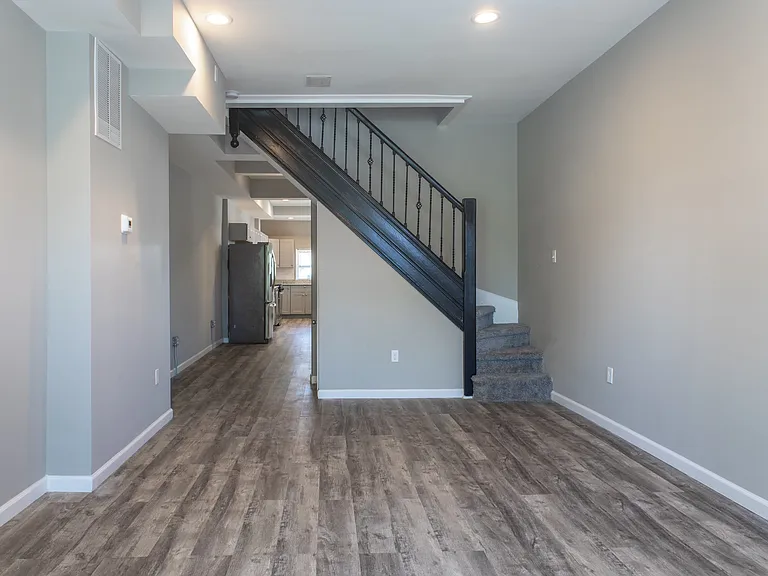 1430 N Broadway #1430 — Photo 11
