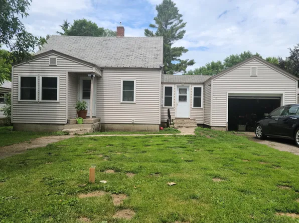 310 1st St SE, Bertha, MN 56437