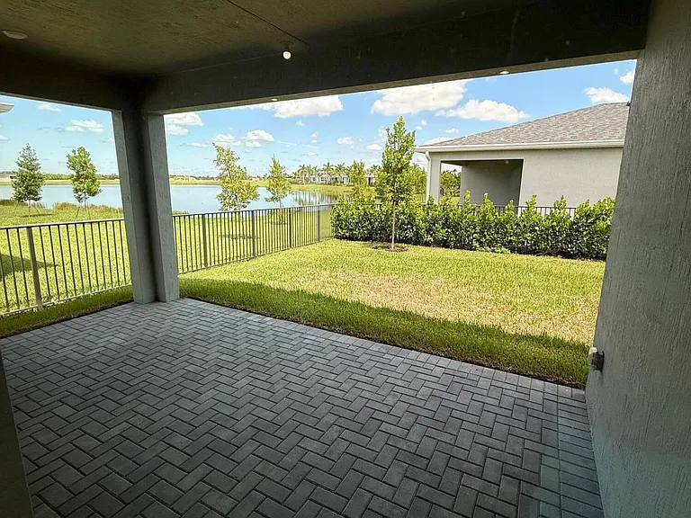 9555 SW Indra Way — Photo 32