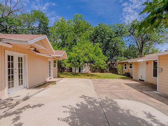 2nd image of 5209 Mallory Dr