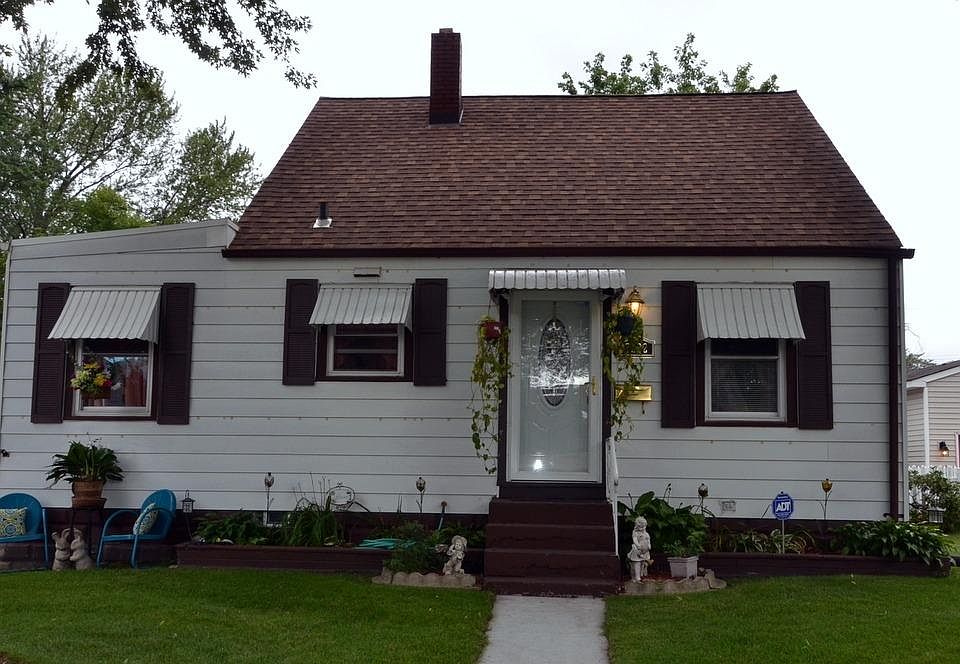 1st image of 7222 Montana Ave