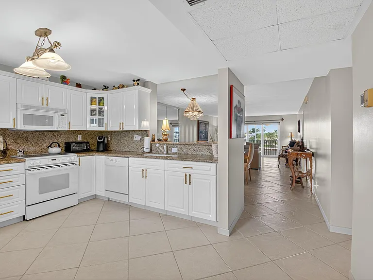 2871 N Ocean Blvd #R254 — Photo 13