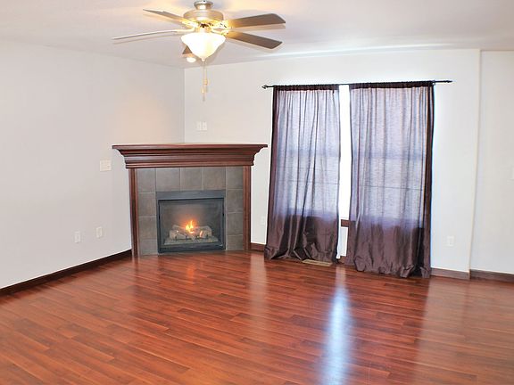 5th image of 1298 Nicholas Ln