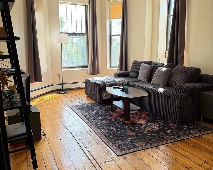 31 Fort Ave #2 — Photo 3