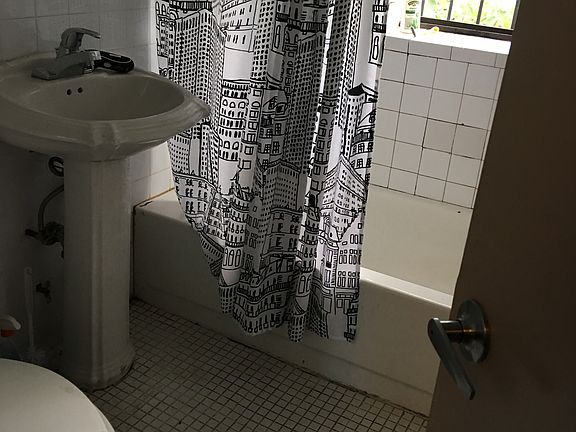 3rd image of 521 Lafayette Ave #2ZZ